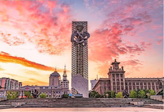 鞍山铁东90台老旧电梯焕新记：Stake官网电梯用科技托起上下楼的幸福